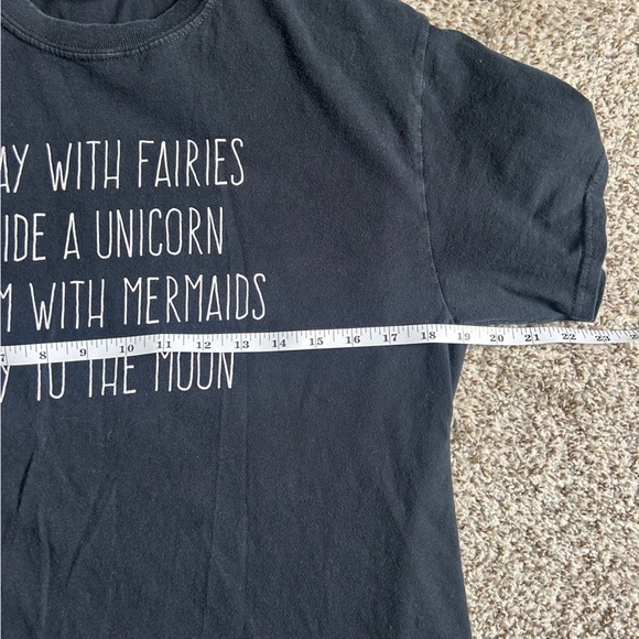 🦋 Gildan Black Short Sleeve Tee Minimalist Design Fairies Mermaid Unicorn Moon - Picture 5 of 6